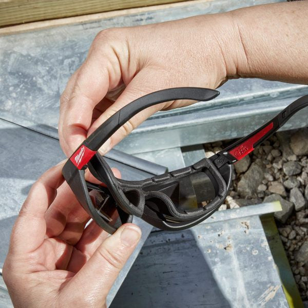 Lunettes de sécurité claires haute performance avec joint amovible polarised Milwaukee 4932471886
