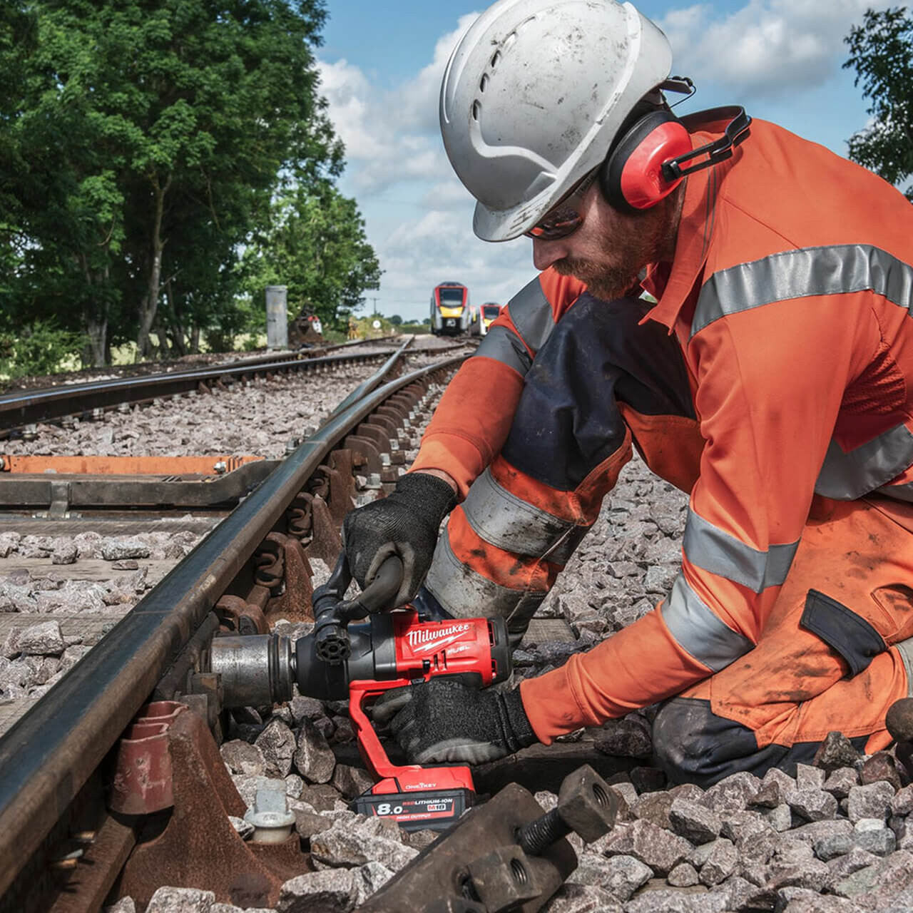 Clé à chocs à couple élevé 2.400Nm 18V 1 pouce avec mallette Milwaukee M18ONEFHIWF1-0X