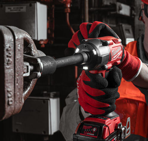 Clé à chocs à couple moyen 745Nm 1/2 18V avec mallette Milwaukee M18FMTIW2F12-0X