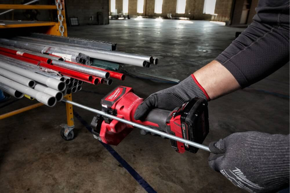 Coupeur de tige sans balai 18V avec mallette Milwaukee M18 BLTRC-0X