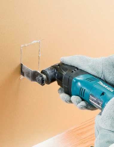 Kit Makita avec 9 outils + 3 bat 5.0Ah + chargeur + 2 sacs DLX9243BL3