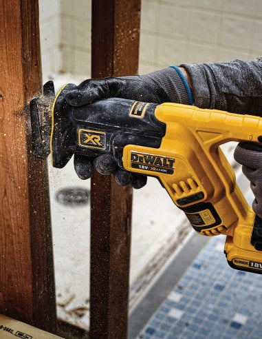 Kit Dewalt avec 8 outils + 3 bat 5ah + Chargeur DCB115 + 4xTstak DCK867P3
