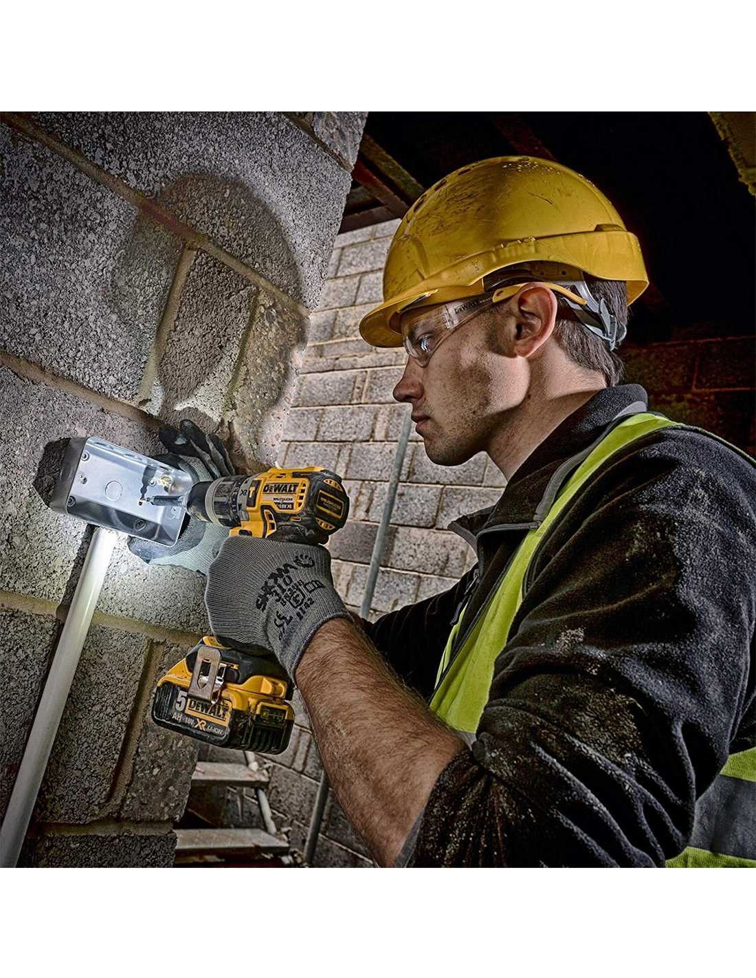 Kit Dewalt avec 4 outils + 2bat 5Ah + chargeur + 2xTSTAK VI DCK496P2
