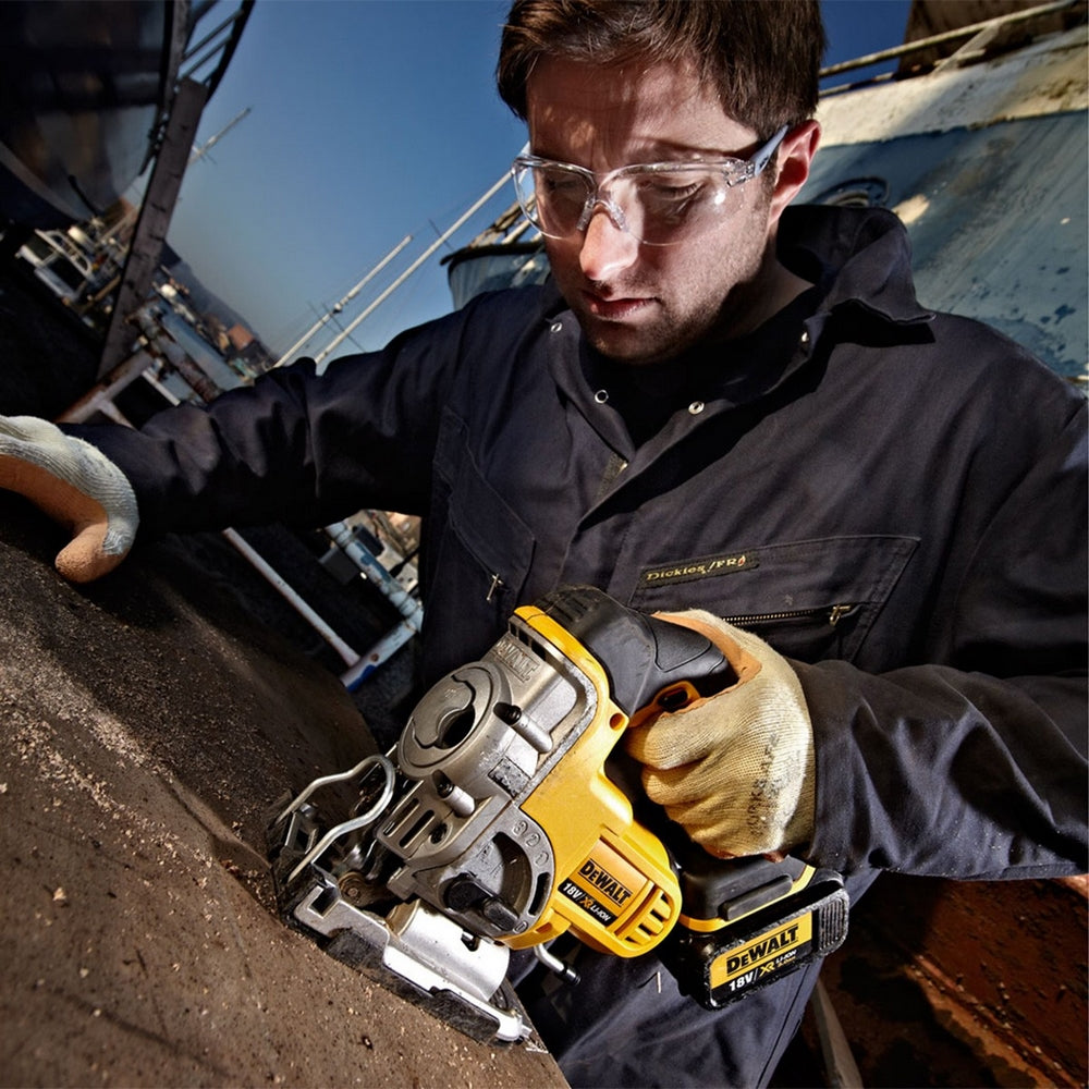 Scie sauteuse Dewalt DCS331N XR 18V