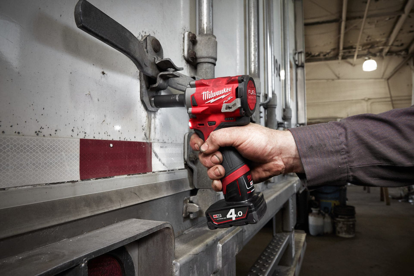Clé à chocs sous-compacte M12 FUEL 1/2" avec anneau Milwaukee M12 FIWF12-422X