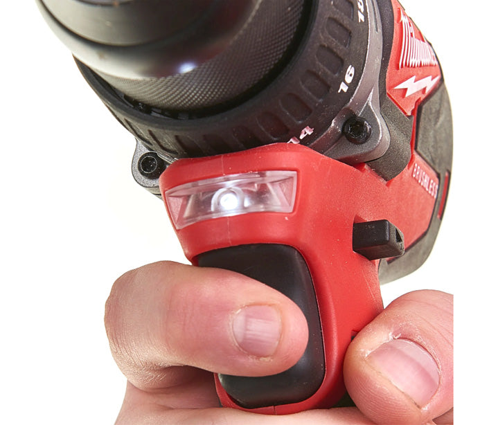 Perceuse à percussion M18 avec 2 batteries 2Ah + Chargeur + Mallette Milwaukee M18 CBLPD-202C