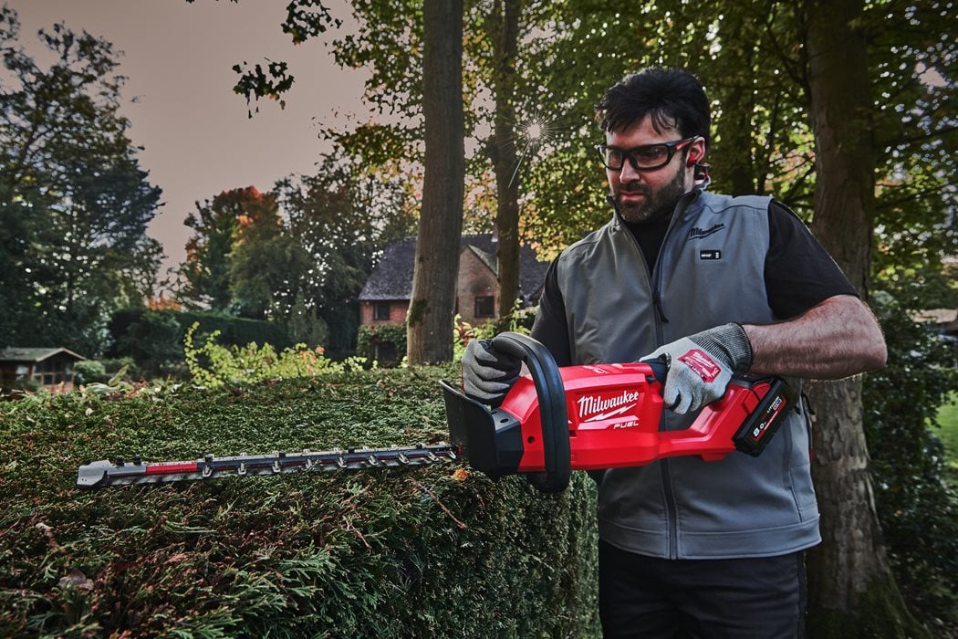 Taille-Haie Carburant M18 Lame 60cm Milwaukee M18 FHET60-0
