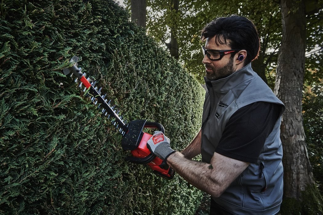 Taille-Haie Carburant M18 Lame 60cm Milwaukee M18 FHET60-0
