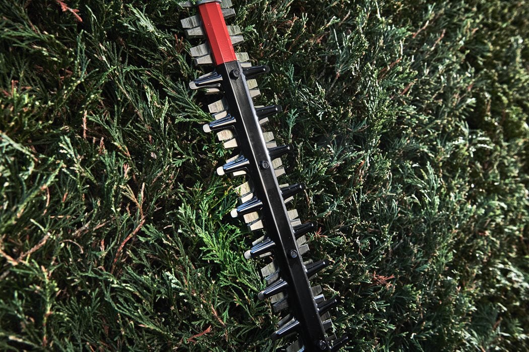 Taille-Haie Carburant M18 Lame 60cm Milwaukee M18 FHET60-0