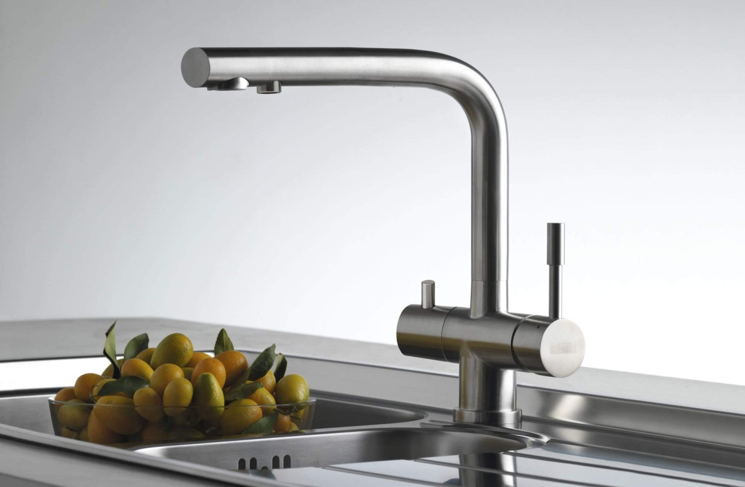 Grifo de agua filtrada bimando de tres vías y caño alto ATLAS CLEAN INOX FRANKE FRANKE - 3