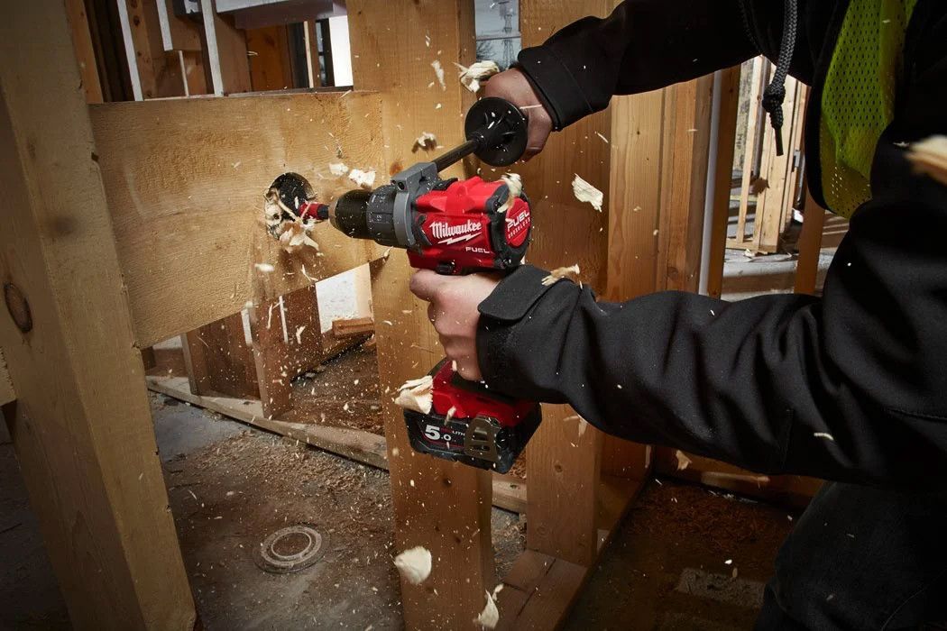 Powerpack 6 Herramientas + 2bt 5.0Ah + Cargador + Bolsa Milwaukee M18 FPP6L2-502B  - 3