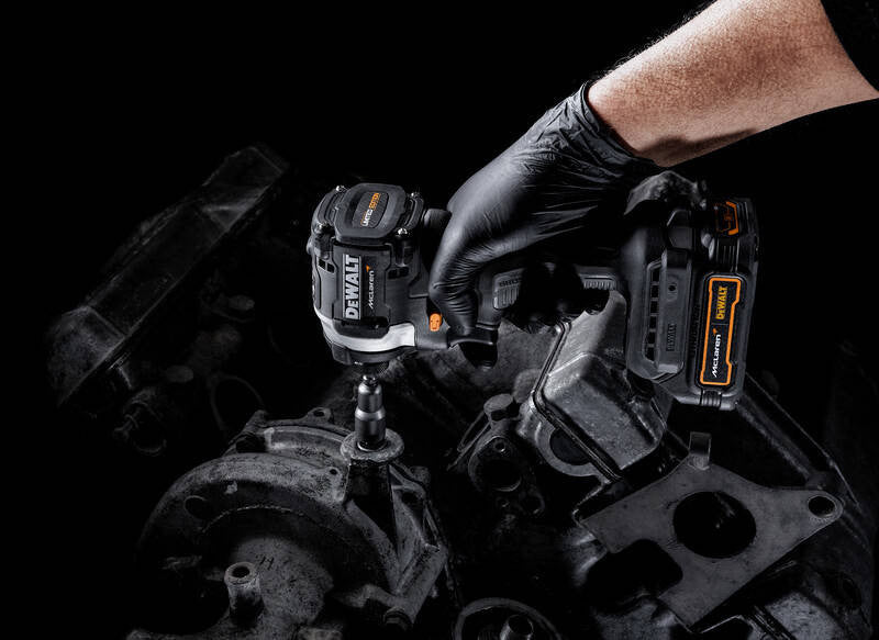 Atornillador de impacto 18V XR DEWALT x McLaren F1 Team DCF85ME2GT Edición limitada DEWALT - 5