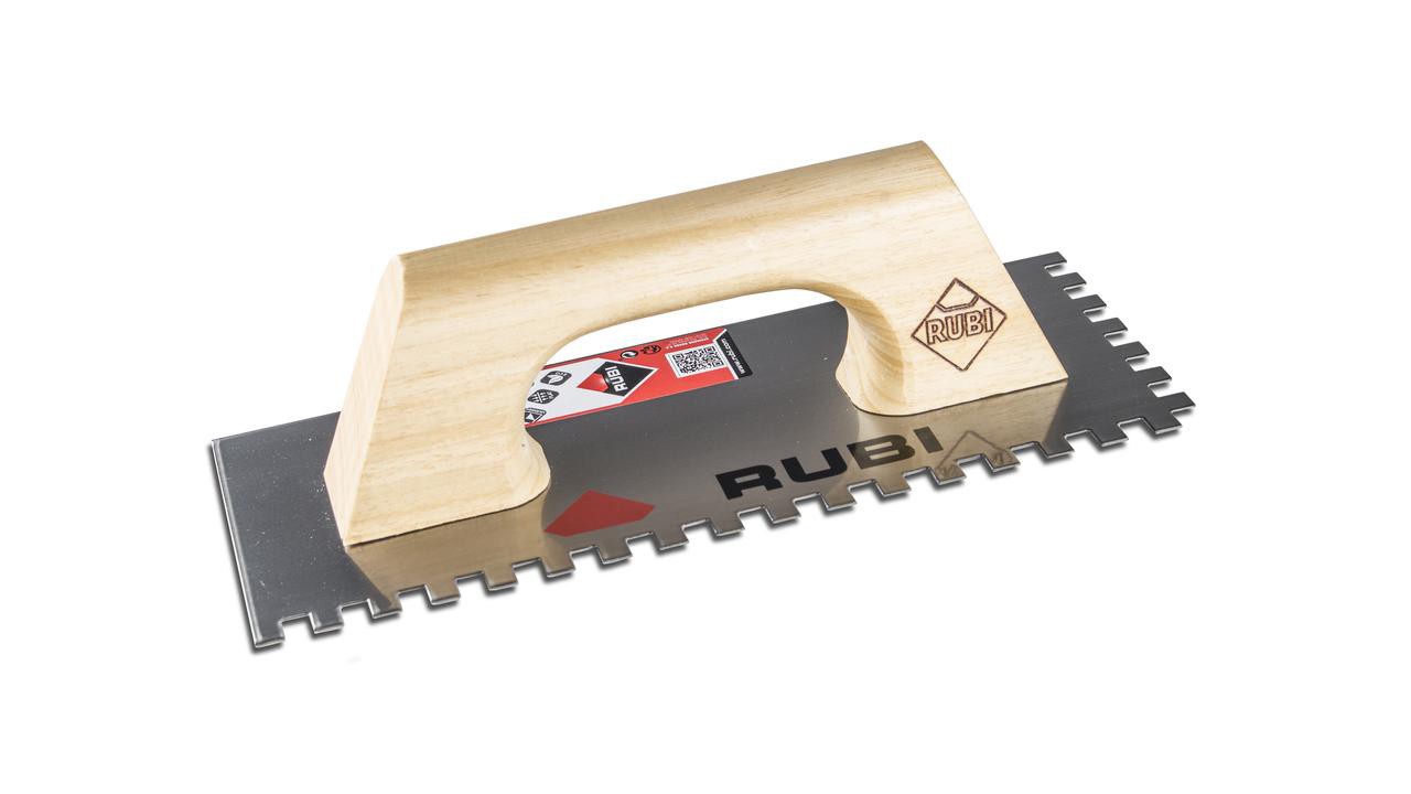 Peigne de 28 cm avec manche en bois fermé Rubi 6x6